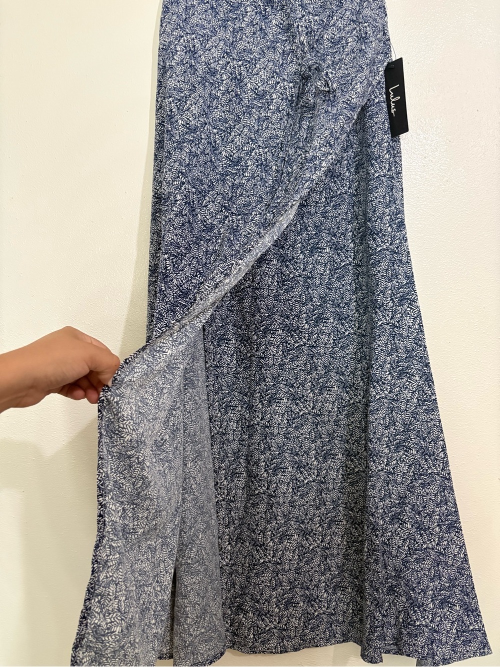 Lulus NWT Tempest Navy Blue Print Wrap Maxi Skirt S - Picture 3 of 6